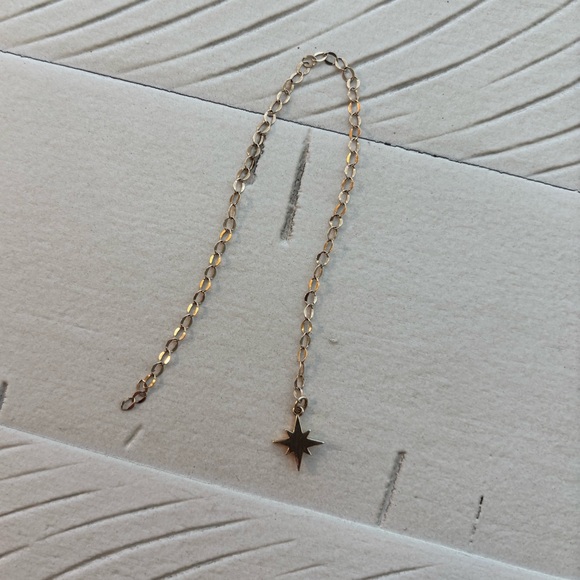 SOLD Solid 14k gold Gilted Thread bracelet with Waymaker charm - Picture 3 of 8